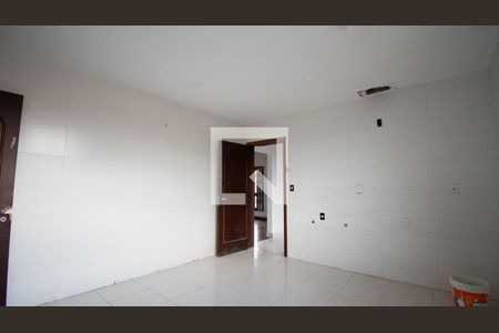 Casa à venda com 670m², 4 quartos e 6 vagas Casa à venda com 670m², 4 quartos e 6 vagascozinha