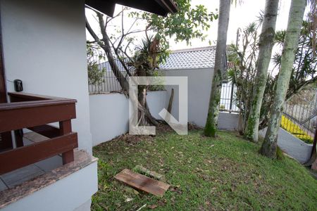 Casa à venda com 670m², 4 quartos e 6 vagas Casa à venda com 670m², 4 quartos e 6 vagaspátio frente