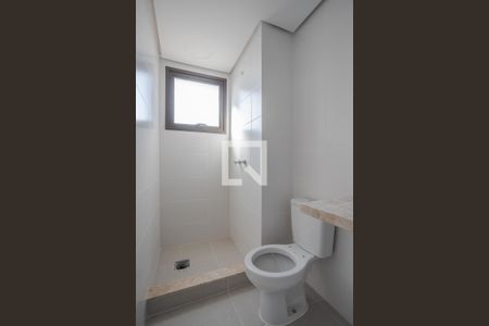 Banheiro da Suíte de apartamento à venda com 2 quartos, 69m² em Cristo Redentor, Porto Alegre