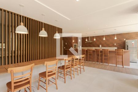 Apartamento à venda com 69m², 2 quartos e 1 vaga Apartamento à venda com 69m², 2 quartos e 1 vagaÁrea comum - Salão de festas