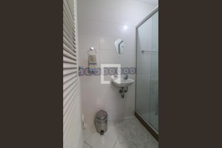 Apartamento à venda com 260m², 3 quartos e 2 vagasÁrea de Serviço - Banheiro