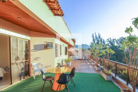 Apartamento à venda com 260m², 3 quartos e 2 vagasTerraço