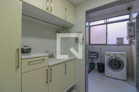 Apartamento à venda com 260m², 3 quartos e 2 vagasÁrea de Serviço 