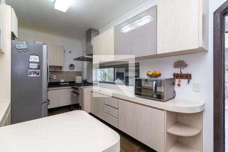 Casa à venda com 226m², 4 quartos e 2 vagasCozinha