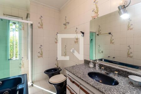 Casa à venda com 226m², 4 quartos e 2 vagasBanheiro da Suíte 1