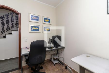 Casa à venda com 226m², 4 quartos e 2 vagasQuarto 4