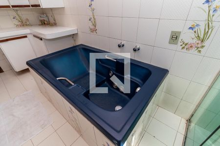 Casa à venda com 226m², 4 quartos e 2 vagasBanheiro da Suíte 1