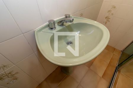 Casa à venda com 226m², 4 quartos e 2 vagasBanheiro da Suíte 2