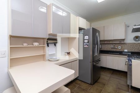 Casa à venda com 226m², 4 quartos e 2 vagasCozinha