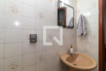 Casa à venda com 226m², 4 quartos e 2 vagasBanheiro 4