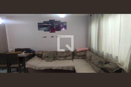 Casa de condomínio à venda com 74m², 2 quartos e 1 vagaSala