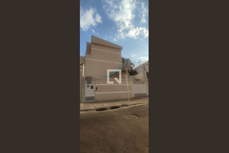 Casa de condomínio à venda com 74m², 2 quartos e 1 vagaFachada