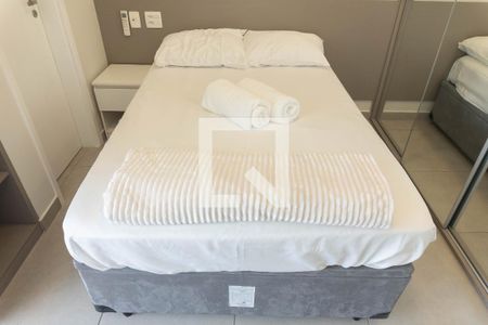 Studio à venda com 33m², 1 quarto e 1 vaga Studio à venda com 33m², 1 quarto e 1 vagaStudio