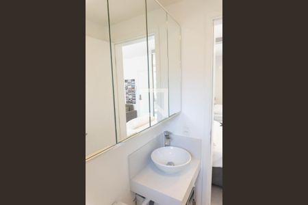 Studio à venda com 33m², 1 quarto e 1 vaga Studio à venda com 33m², 1 quarto e 1 vagaBanheiro