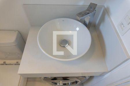 Studio à venda com 33m², 1 quarto e 1 vaga Studio à venda com 33m², 1 quarto e 1 vagaBanheiro