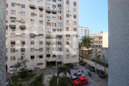 Apartamento à venda com 60m², 2 quartos e 1 vaga Apartamento à venda com 60m², 2 quartos e 1 vagaVista da Sala