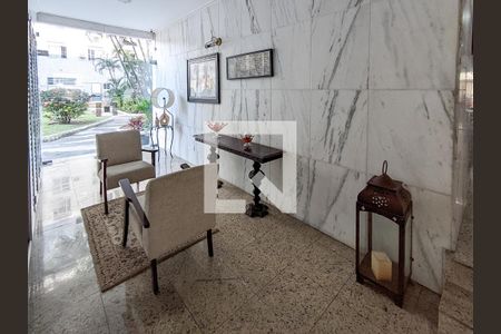 Apartamento à venda com 60m², 2 quartos e 1 vaga Apartamento à venda com 60m², 2 quartos e 1 vagaFachada e portaria