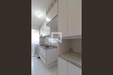 Apartamento para alugar com 82m², 2 quartos e 2 vagasCozinha