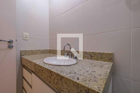 Apartamento à venda com 322m², 3 quartos e 4 vagasBanheiro Suíte 2