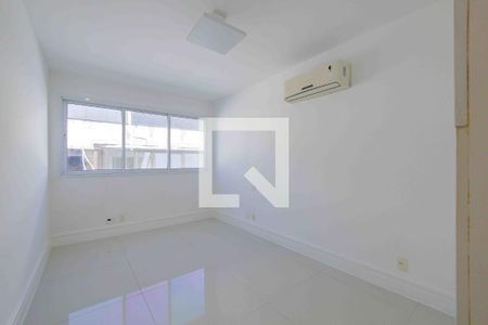 Apartamento à venda com 322m², 3 quartos e 4 vagasSuíte 3