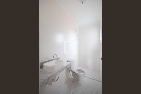 Casa de condomínio à venda com 67m², 2 quartos e 1 vagaBanheiro