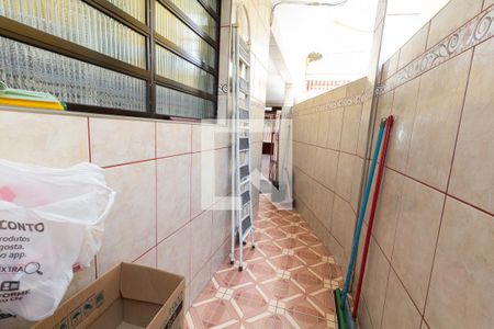 Casa à venda com 80m², 7 quartos e 1 vagaÁrea de Serviço