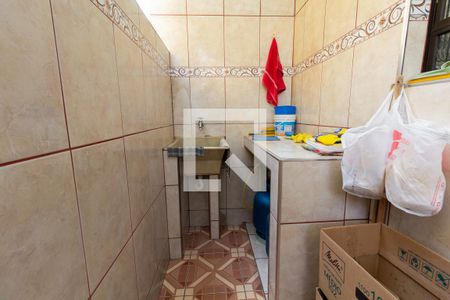 Casa à venda com 80m², 7 quartos e 1 vagaÁrea de Serviço