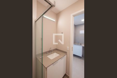 Apartamento para alugar com 64m², 2 quartos e 1 vaga Apartamento para alugar com 64m², 2 quartos e 1 vagaBanheiro Corredor
