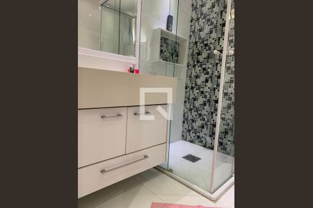 Apartamento à venda com 71m², 3 quartos e 2 vagasBanheiro Social