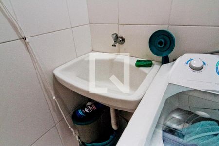 Casa à venda com 320m², 8 quartos e 3 vagas Casa à venda com 320m², 8 quartos e 3 vagasCasa 4 - Área de serviço