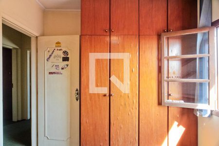 Casa à venda com 320m², 8 quartos e 3 vagas Casa à venda com 320m², 8 quartos e 3 vagasQuarto 1