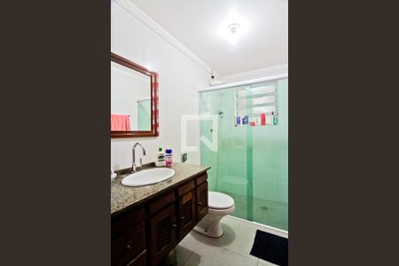 Casa à venda com 320m², 8 quartos e 3 vagas Casa à venda com 320m², 8 quartos e 3 vagasCasa 3 - banheiro