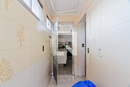 Casa à venda com 320m², 8 quartos e 3 vagas Casa à venda com 320m², 8 quartos e 3 vagasÁrea de Serviço