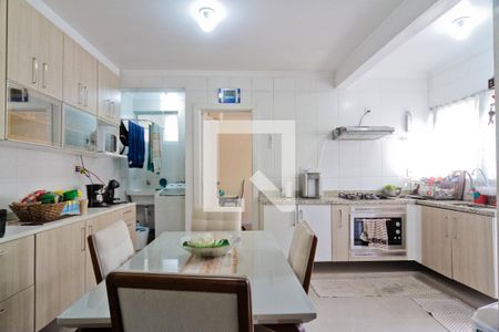 Casa à venda com 320m², 8 quartos e 3 vagas Casa à venda com 320m², 8 quartos e 3 vagasCasa 4 - cozinha