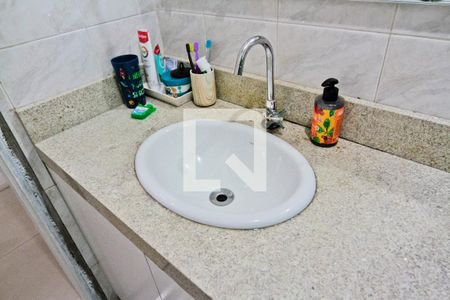 Casa à venda com 320m², 8 quartos e 3 vagas Casa à venda com 320m², 8 quartos e 3 vagasCasa 4 - banheiro