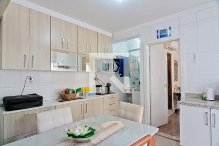 Casa à venda com 320m², 8 quartos e 3 vagas Casa à venda com 320m², 8 quartos e 3 vagasCasa 4 - cozinha