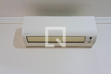 Casa à venda com 320m², 8 quartos e 3 vagas Casa à venda com 320m², 8 quartos e 3 vagasCasa 4 - sala