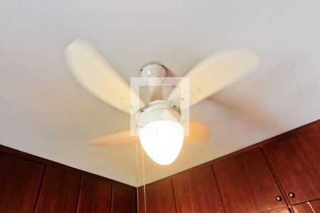 Casa à venda com 320m², 8 quartos e 3 vagas Casa à venda com 320m², 8 quartos e 3 vagasQuarto 2