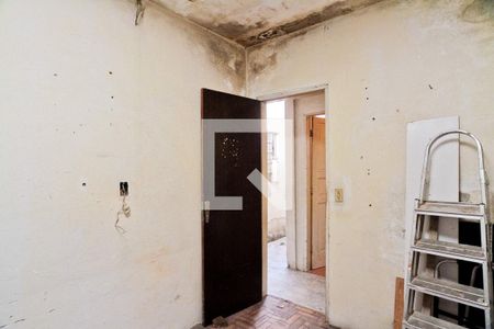 Casa à venda com 320m², 8 quartos e 3 vagas Casa à venda com 320m², 8 quartos e 3 vagasCasa 2 - quarto 2