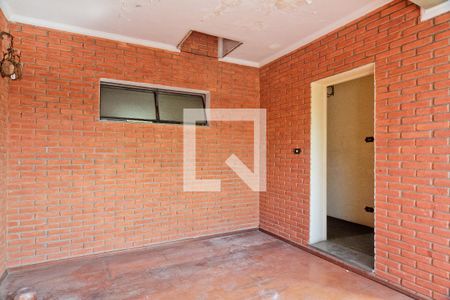 Casa à venda com 320m², 8 quartos e 3 vagas Casa à venda com 320m², 8 quartos e 3 vagasVaranda