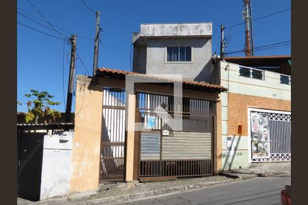 Casa para alugar com 80m², 2 quartos e sem vagaFachada