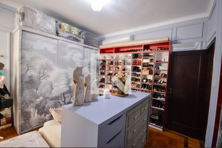 Apartamento à venda com 150m², 3 quartos e 1 vagaQuarto 2