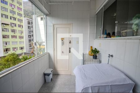 Apartamento à venda com 150m², 3 quartos e 1 vagaÁrea de Serviço