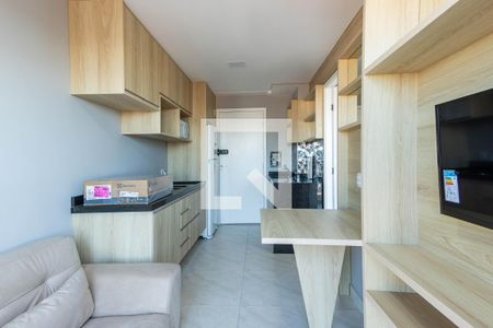 Sala/Cozinha de apartamento para alugar com 1 quarto, 28m² em Vila Tolstoi, São Paulo