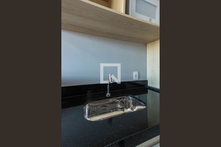 Sala/Cozinha de apartamento para alugar com 1 quarto, 28m² em Vila Tolstoi, São Paulo