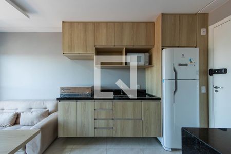 Sala/Cozinha de apartamento para alugar com 1 quarto, 28m² em Vila Tolstoi, São Paulo