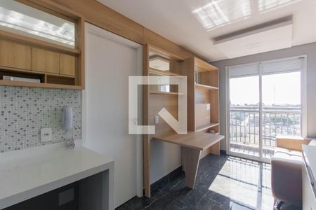 Sala/Cozinha de apartamento para alugar com 1 quarto, 28m² em Vila Tolstoi, São Paulo