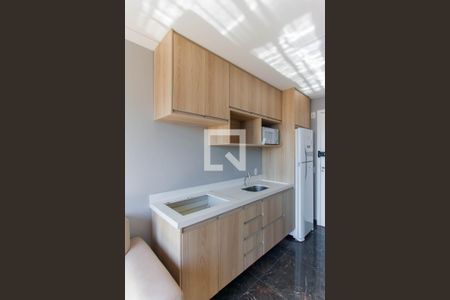 Cozinha de apartamento à venda com 1 quarto, 28m² em Vila Tolstoi, São Paulo