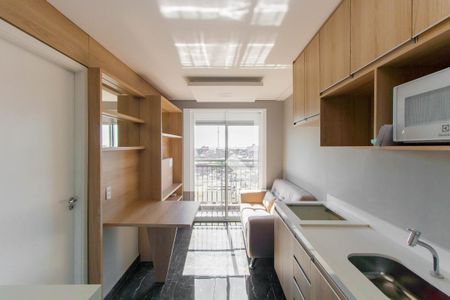 Sala/Cozinha de apartamento para alugar com 1 quarto, 28m² em Vila Tolstoi, São Paulo