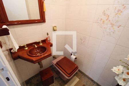 Apartamento à venda com 145m², 3 quartos e 3 vagasLavabo